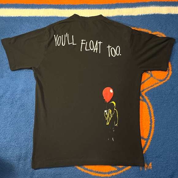 PENNYWISE GRAPHIC T SHIRT - Picture 1 of 7
